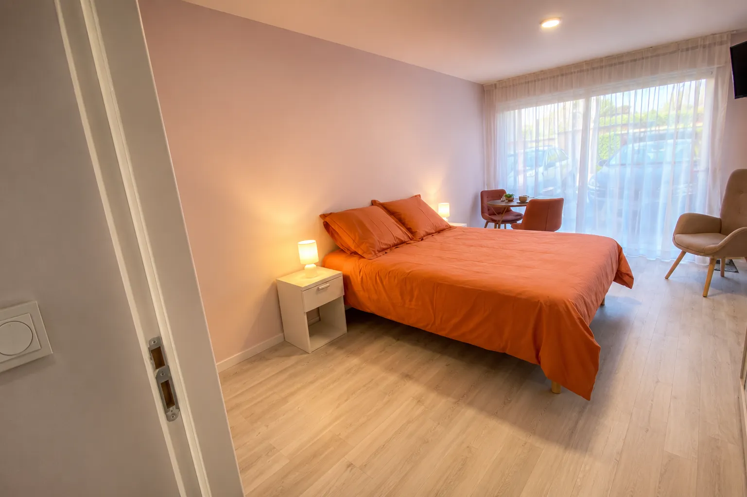 Notre bien : maison d'hôte entre vignes, piscine et Pyrénées – photo 3